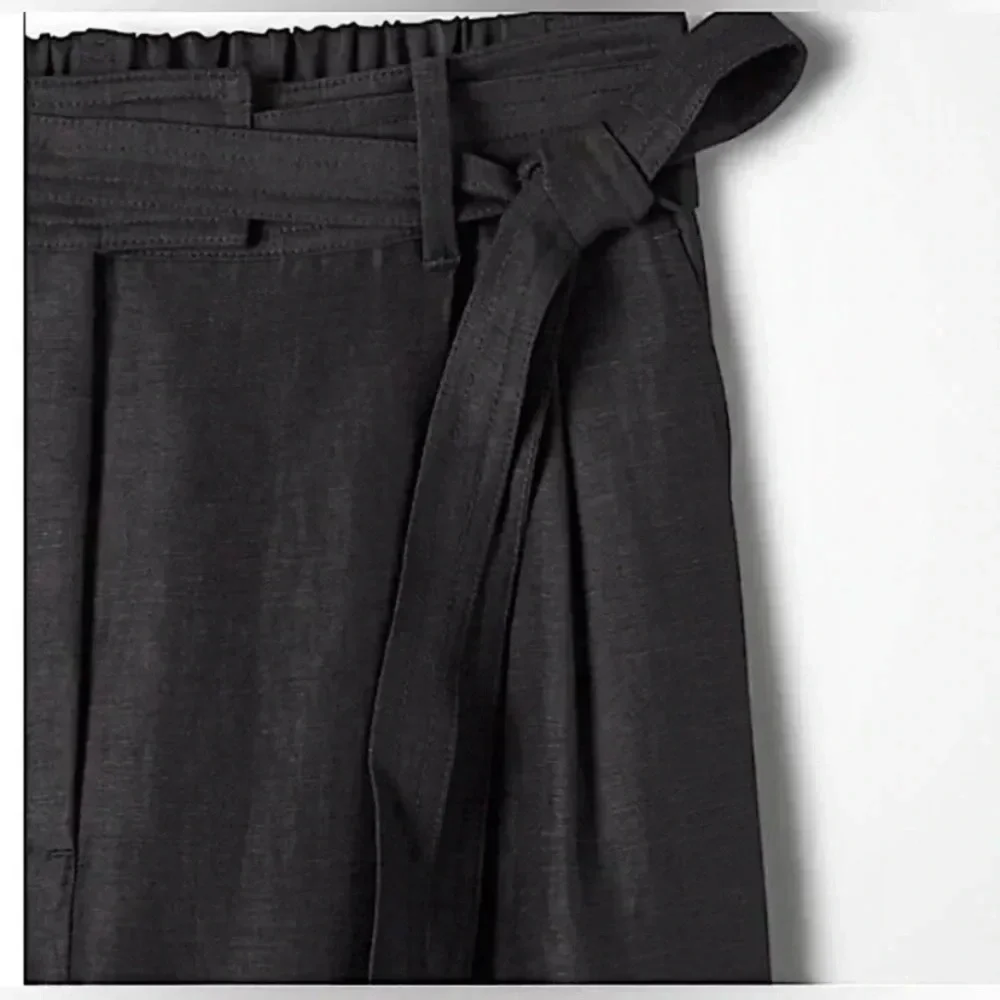 Aritzia Wilfred Straight Cargo Pants Size 2 Kafka Utility Black Like New